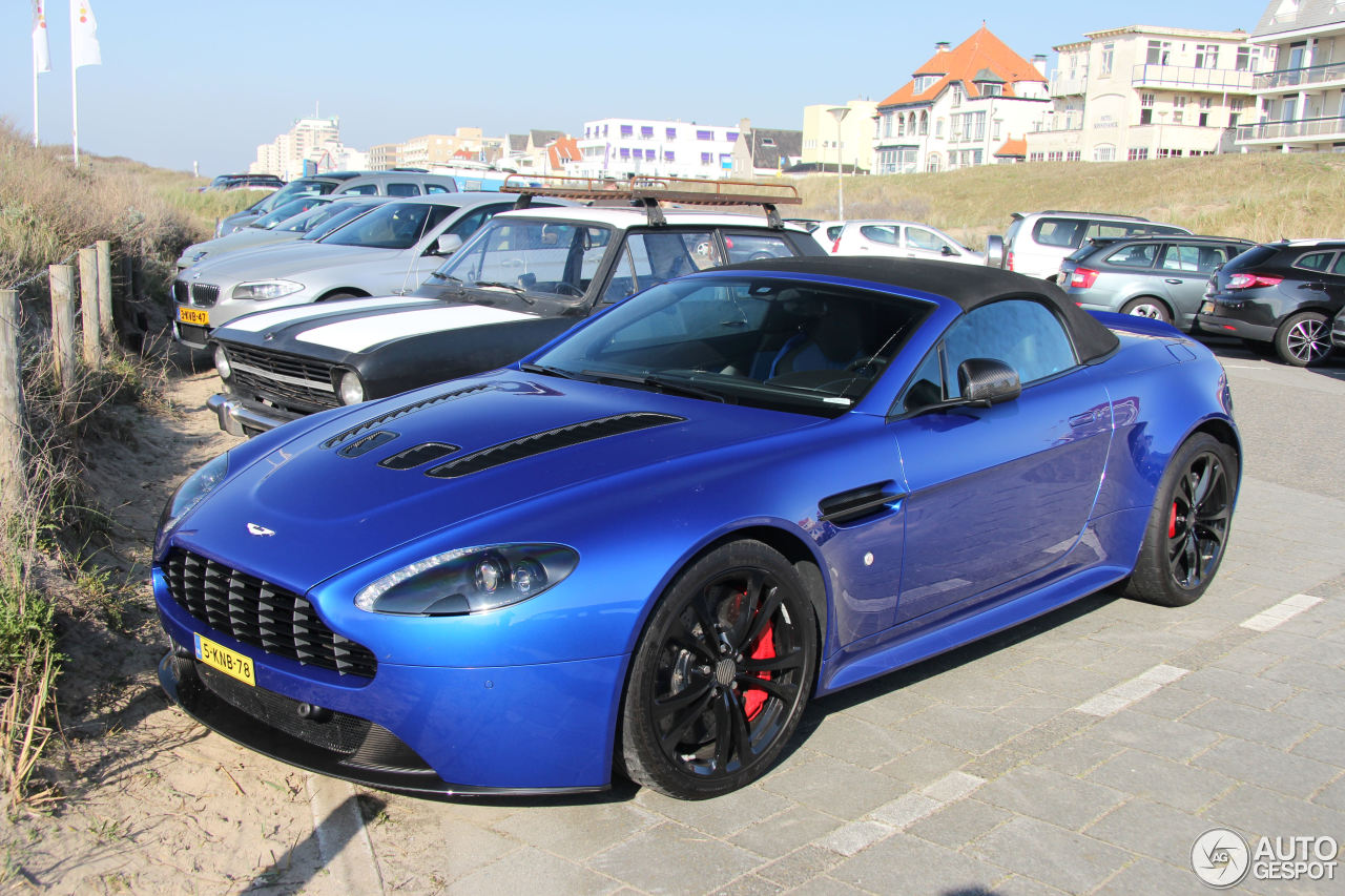 Aston Martin V12 Vantage Roadster