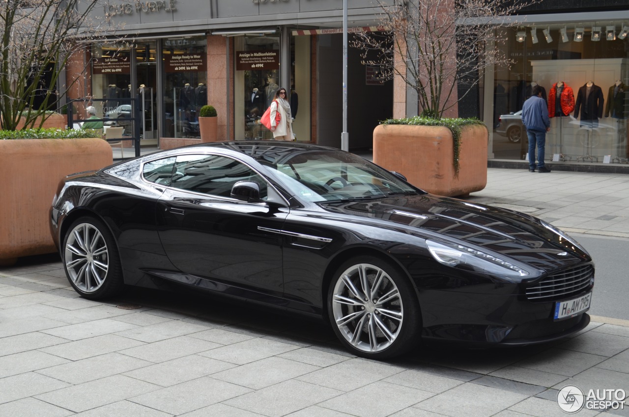 Aston Martin Virage 2011