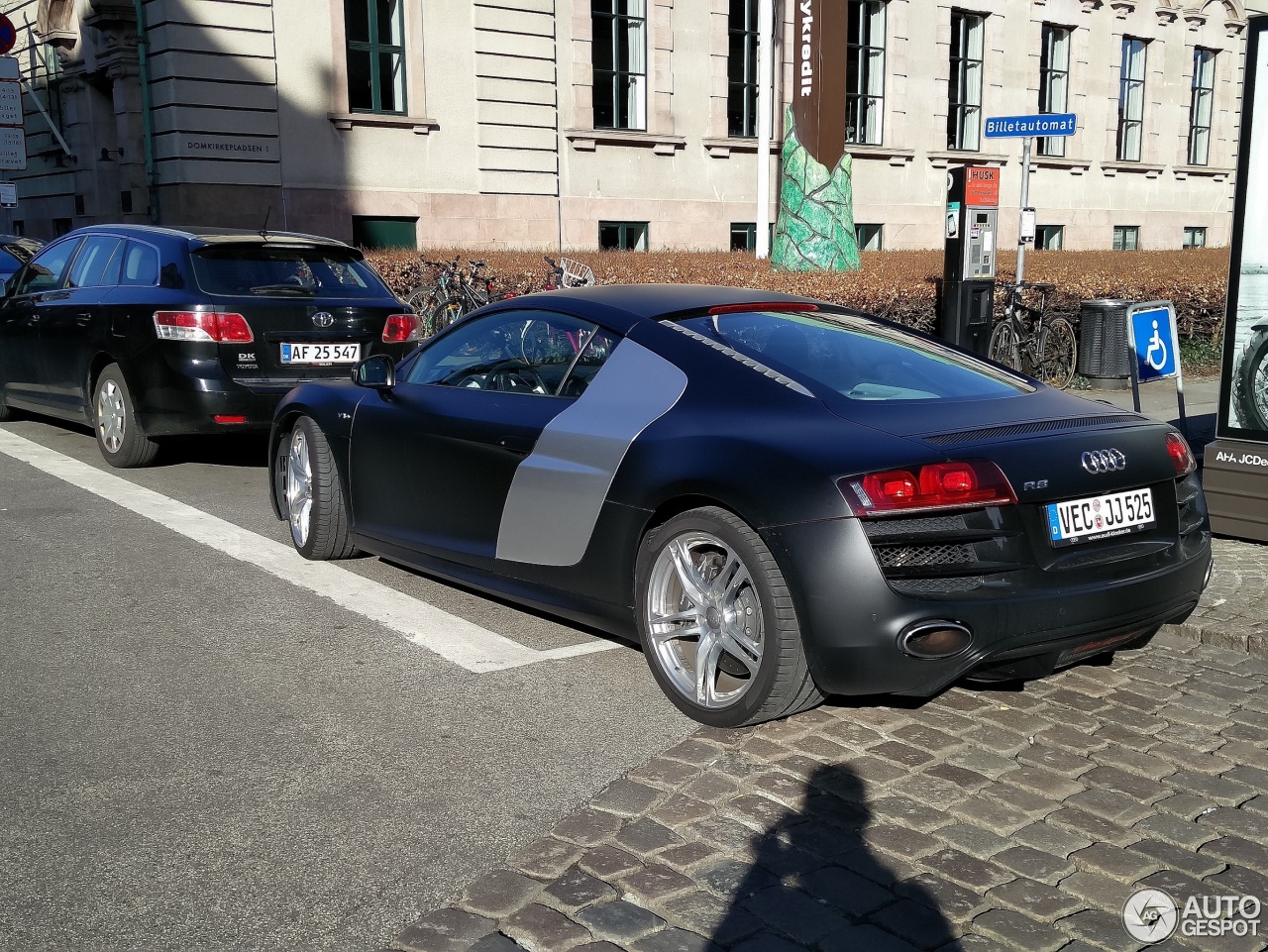 Audi R8 V10