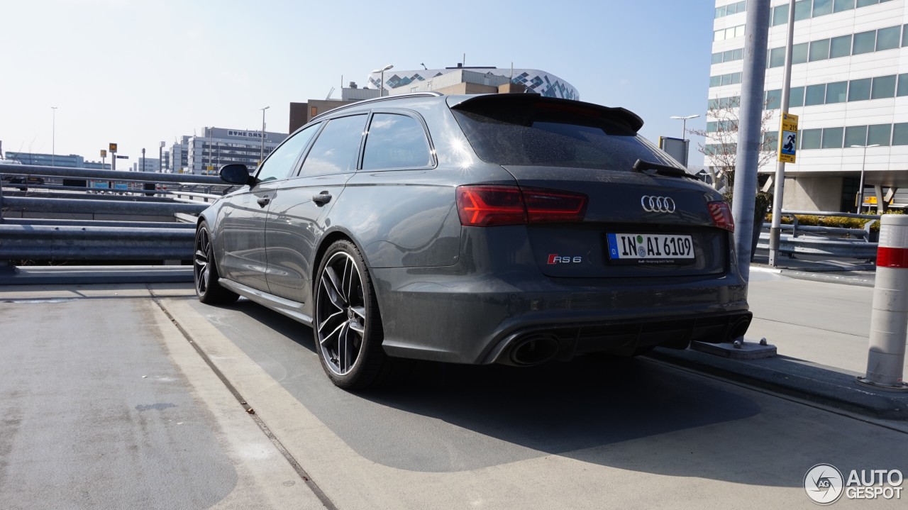 Audi RS6 Avant C7 2015