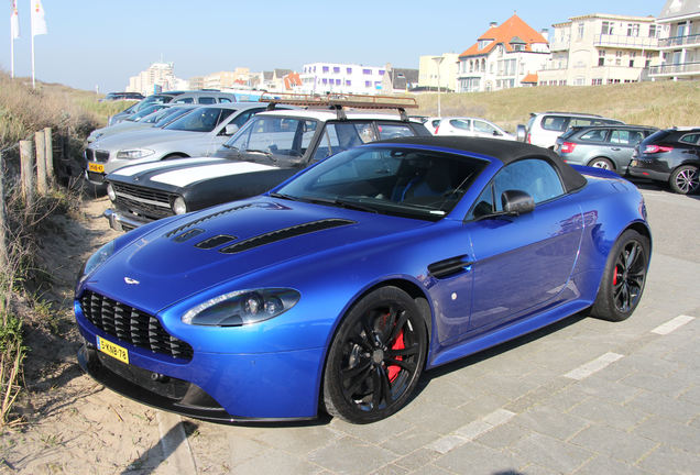 Aston Martin V12 Vantage Roadster