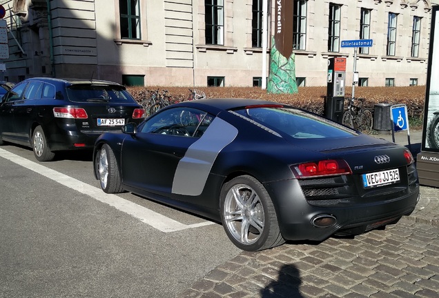 Audi R8 V10