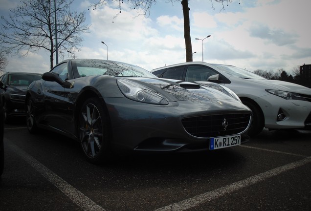 Ferrari California