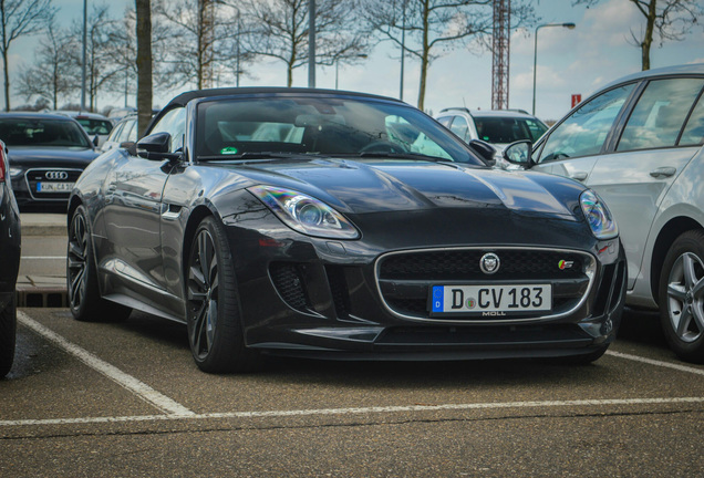 Jaguar F-TYPE S V8 Convertible