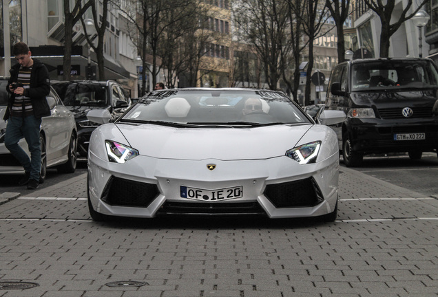 Lamborghini Aventador LP700-4 Roadster