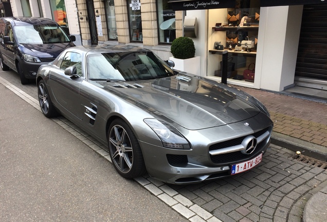 Mercedes-Benz SLS AMG