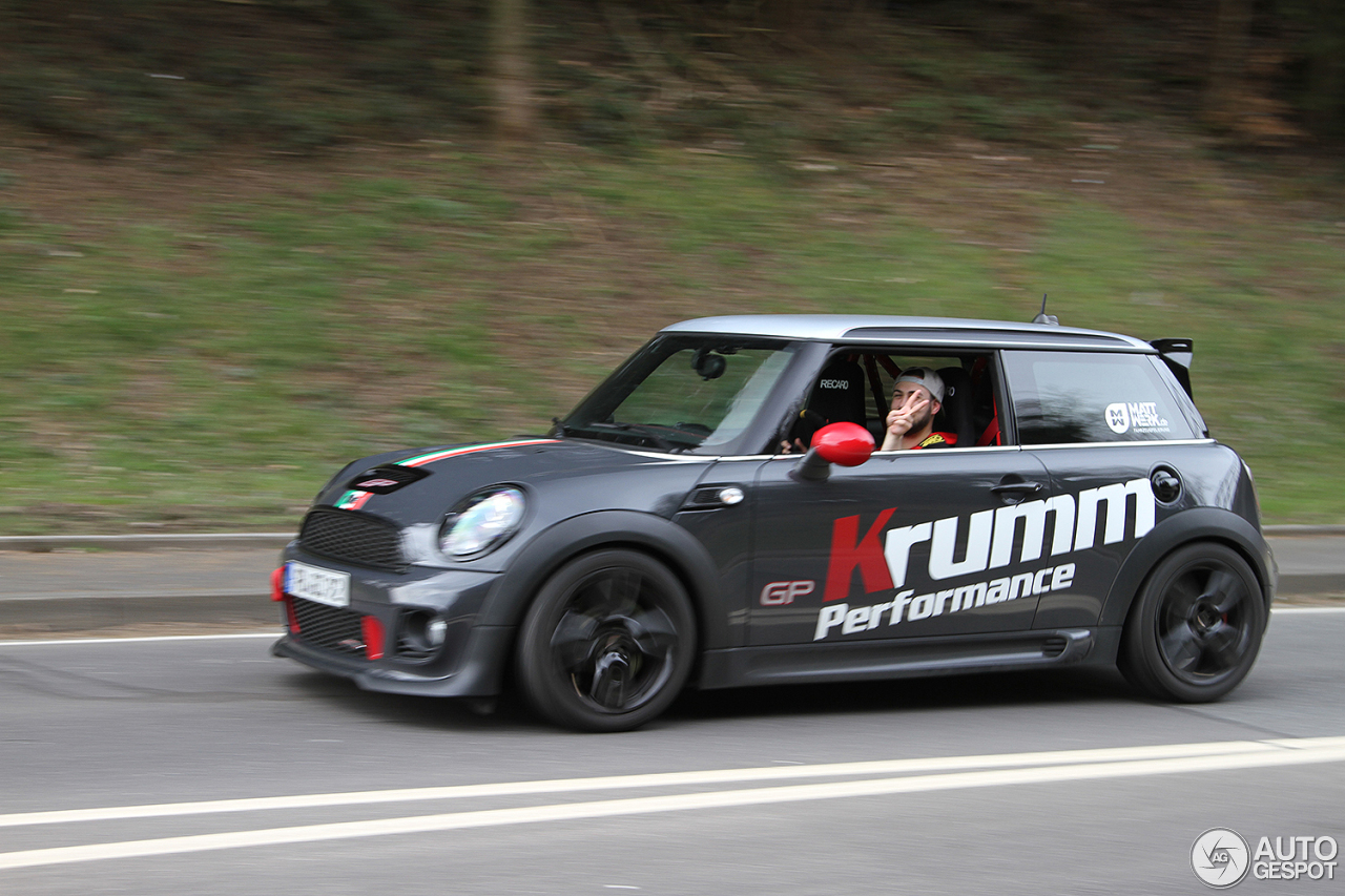 Mini Cooper R56 Jump Mini R56 John Cooper Works GP - 04 April 2016 - Autogespot