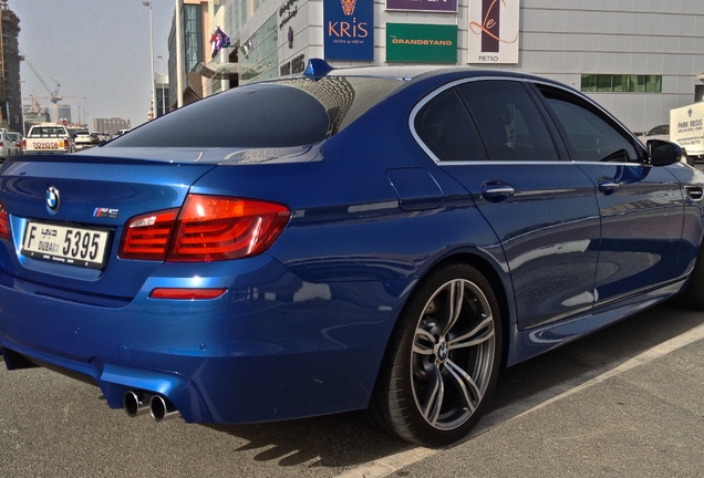 BMW M5 F10 2011