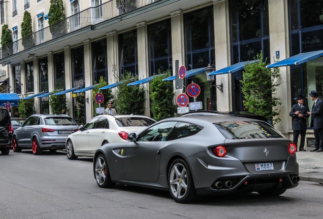 Ferrari FF