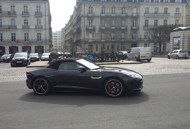 Jaguar F-TYPE S V8 Convertible