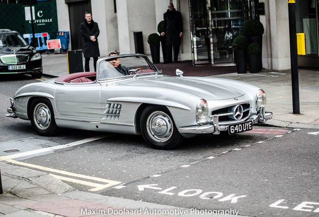 Mercedes-Benz 300SL Roadster