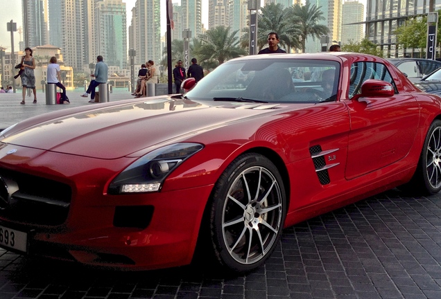 Mercedes-Benz SLS AMG