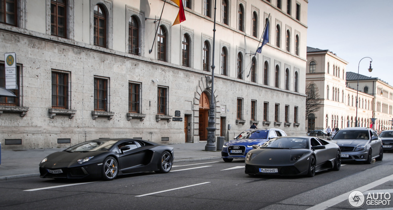 Lamborghini Aventador LP700-4