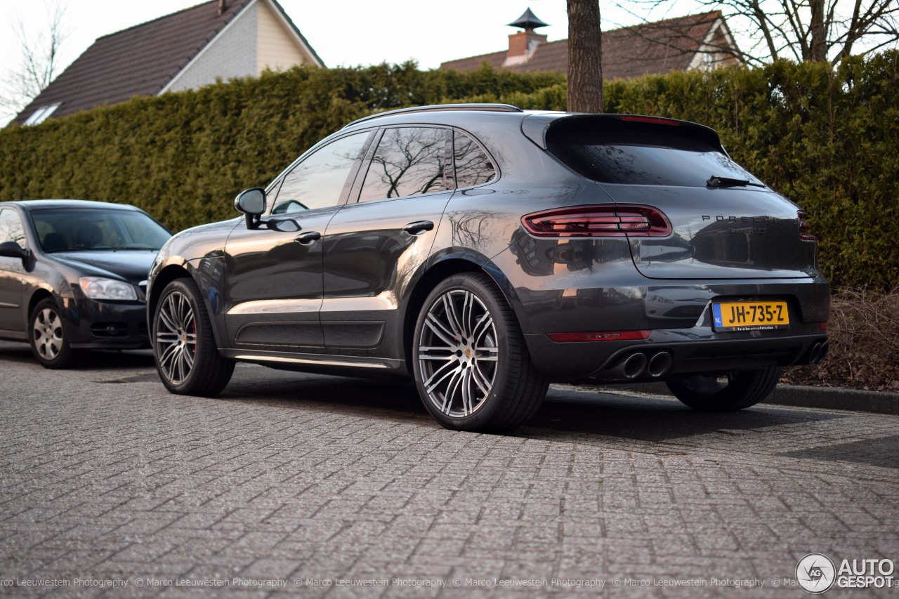 Porsche 95B Macan GTS