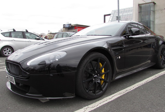 Aston Martin V12 Vantage S