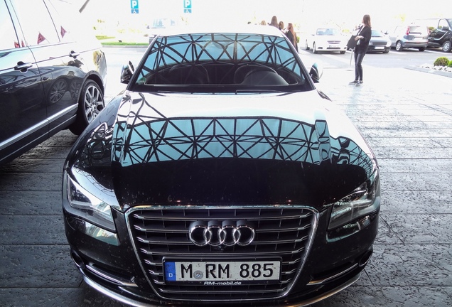 Audi S8 D4