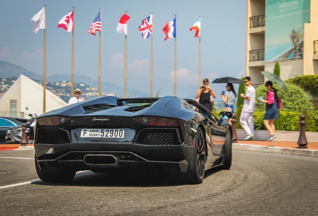 Lamborghini Aventador LP700-4 Roadster