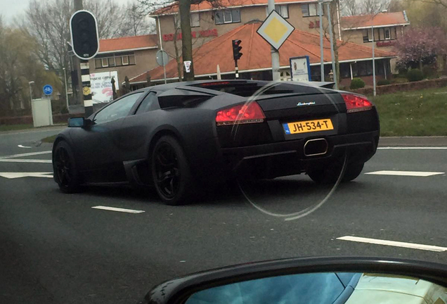 Lamborghini Murciélago LP640