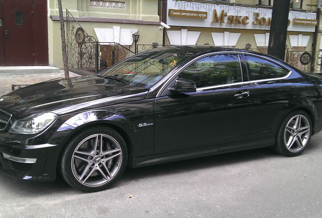 Mercedes-Benz C 63 AMG Coupé