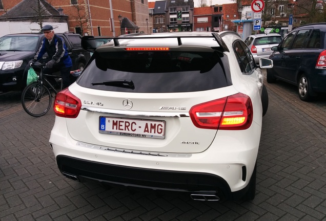 Mercedes-Benz GLA 45 AMG X156