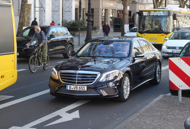 Mercedes-Benz S 65 AMG V222