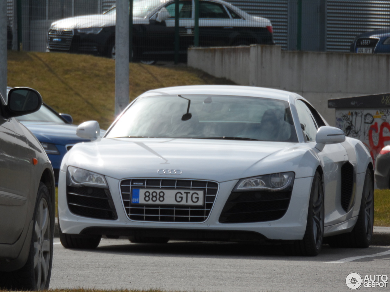 Audi R8 V10