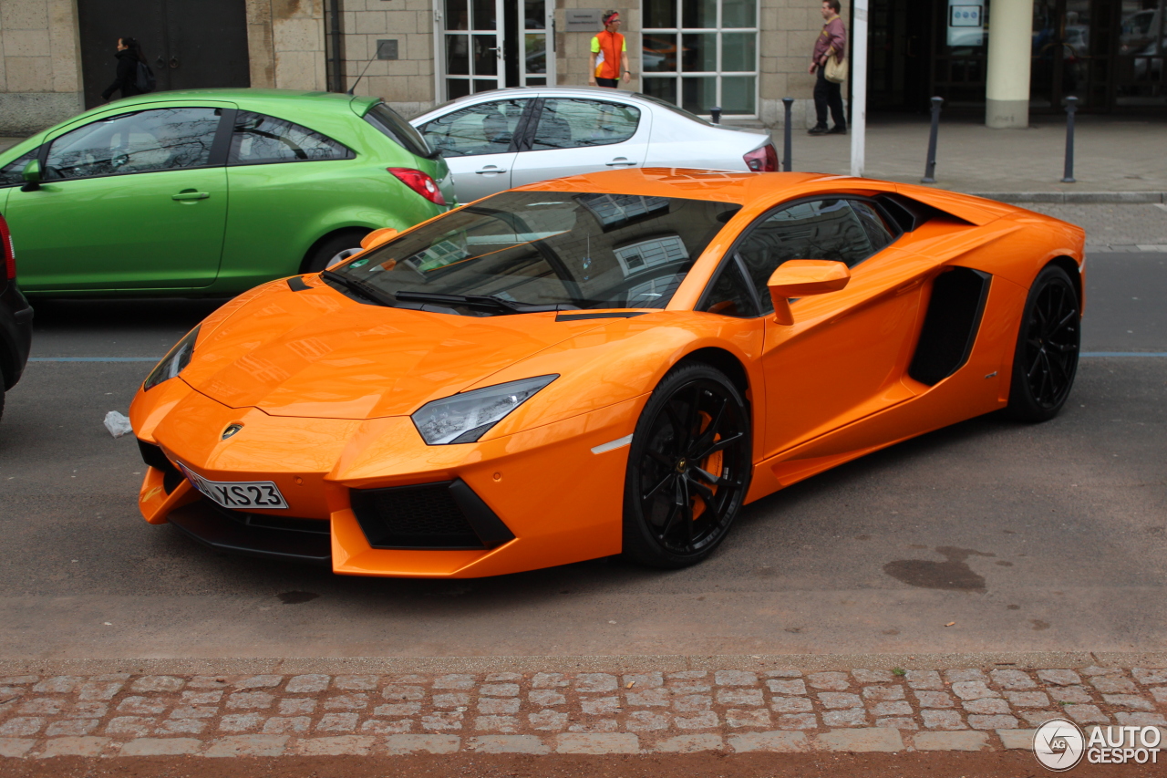 Lamborghini Aventador LP700-4