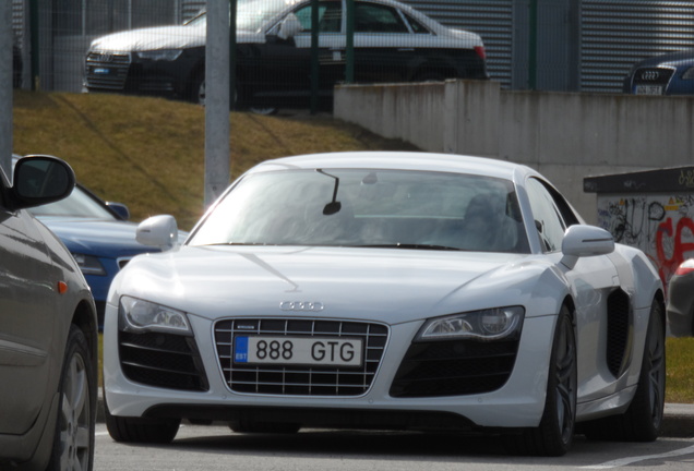 Audi R8 V10