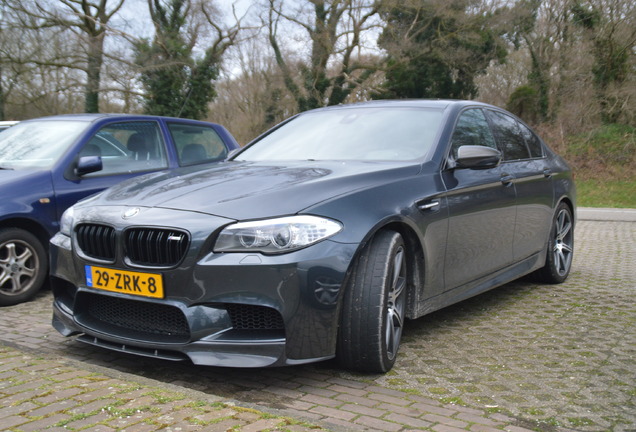 BMW M5 F10 2011