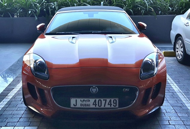 Jaguar F-TYPE S V8 Convertible