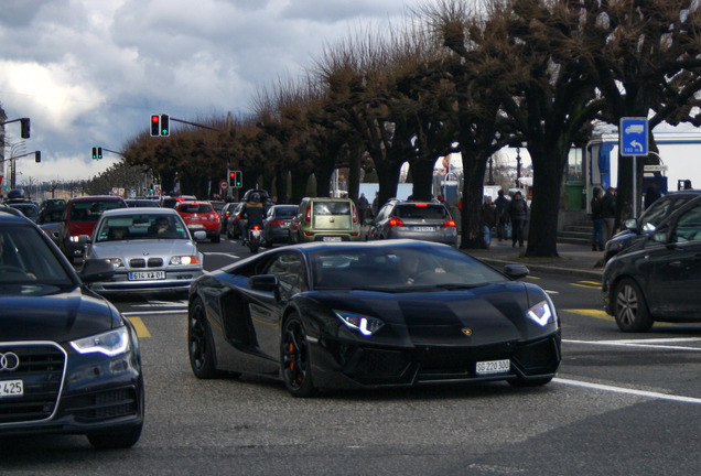 Lamborghini Aventador LP700-4