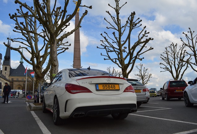 Mercedes-Benz CLA 45 AMG C117