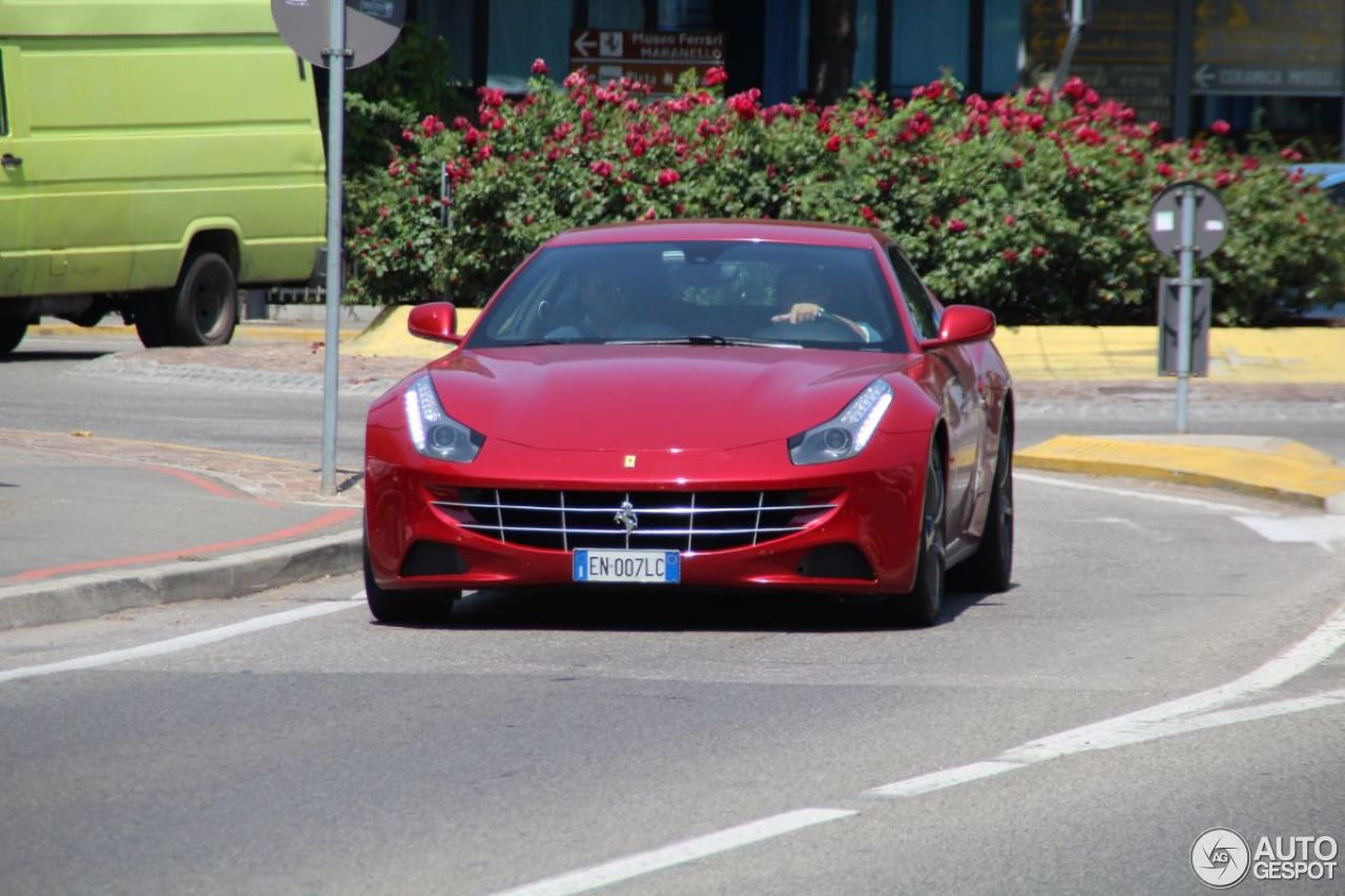 Ferrari FF