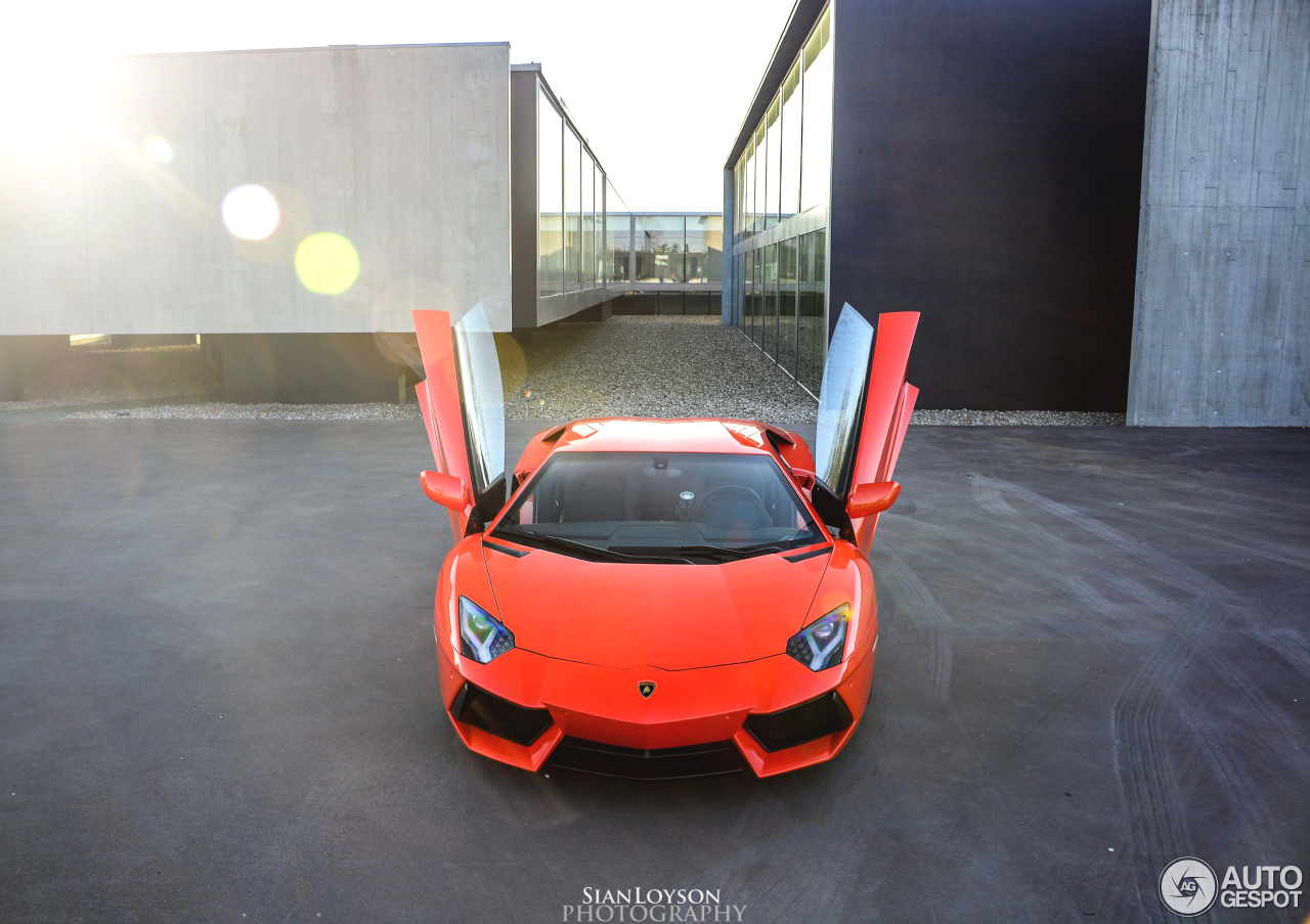 Lamborghini Aventador LP700-4