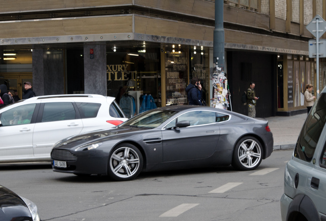 Aston Martin V8 Vantage