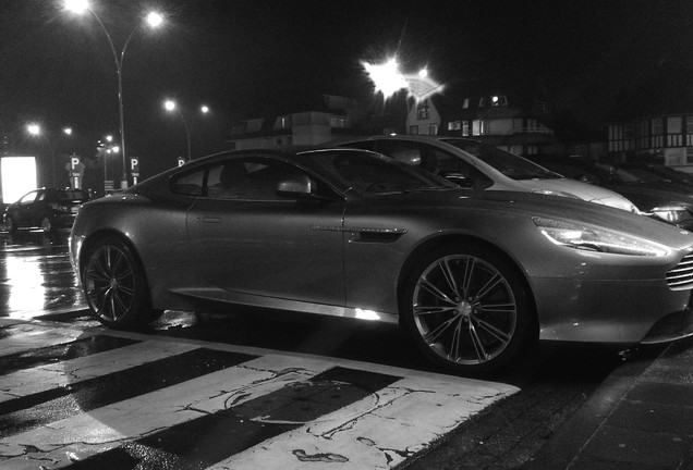 Aston Martin Virage 2011