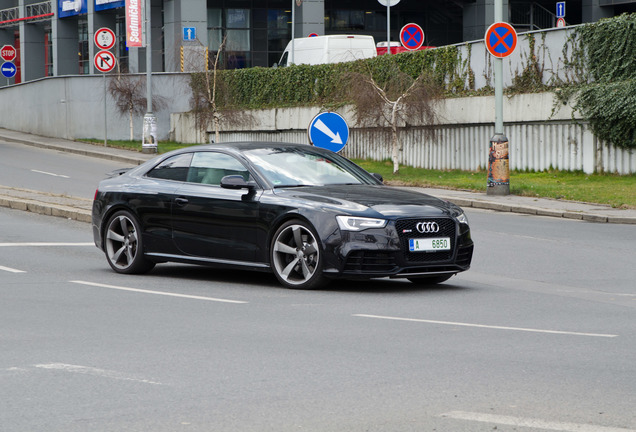 Audi RS5 B8 2012