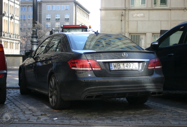 Mercedes-Benz E 63 AMG S W212