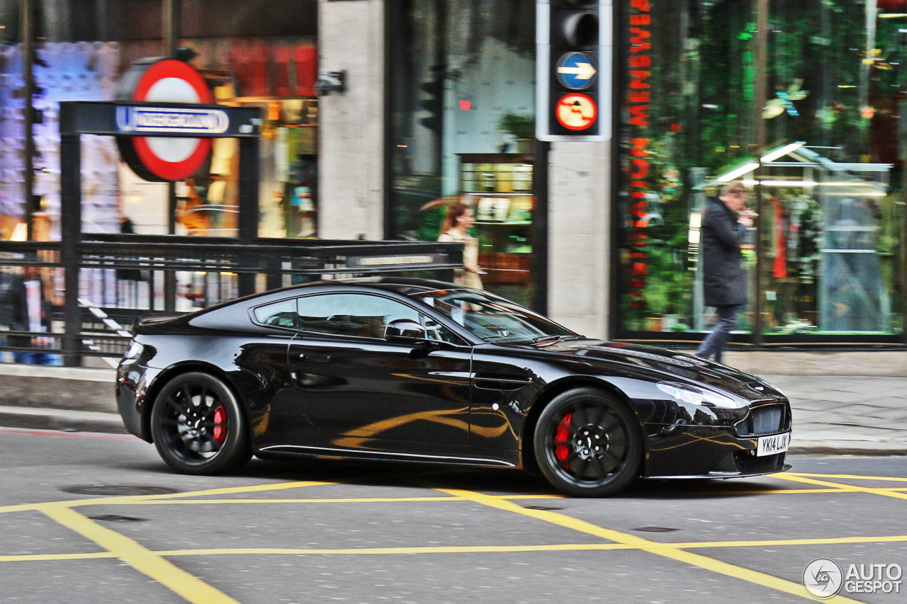 Aston Martin V12 Vantage S