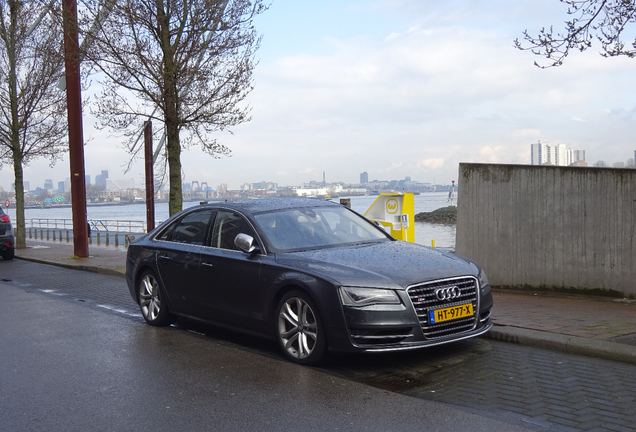 Audi S8 D4