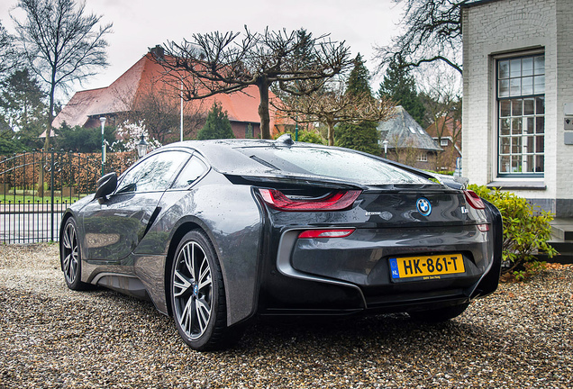 BMW i8