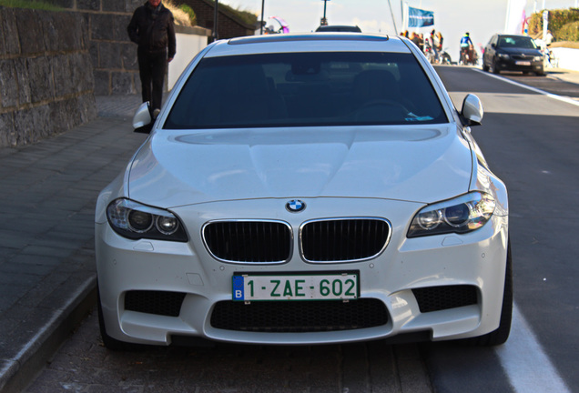 BMW M5 F10 2011