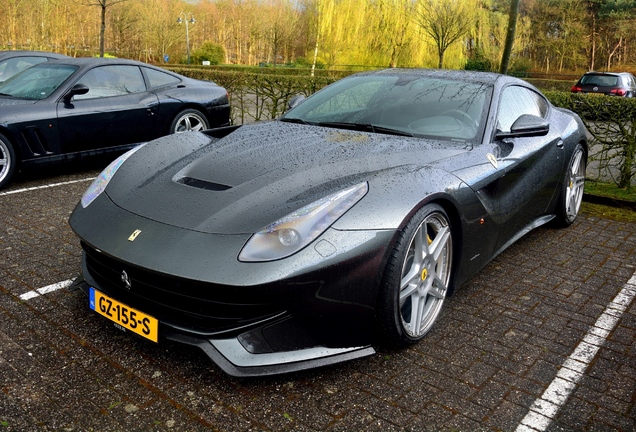 Ferrari F12berlinetta Novitec Rosso