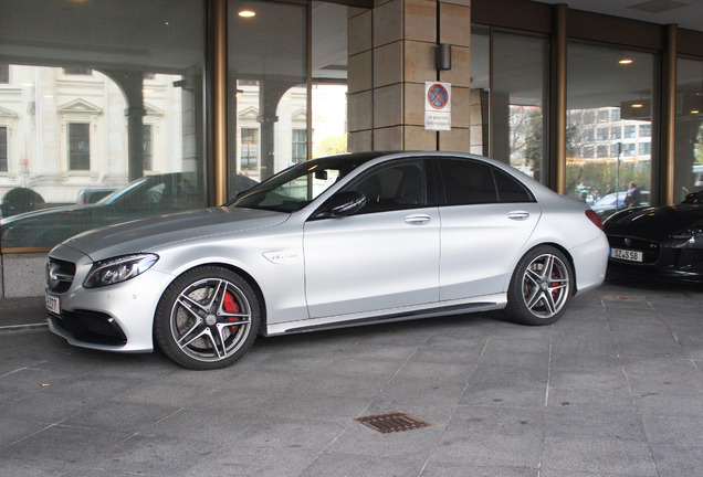 Mercedes-AMG C 63 S W205