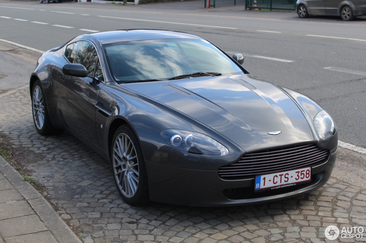 Aston Martin V8 Vantage