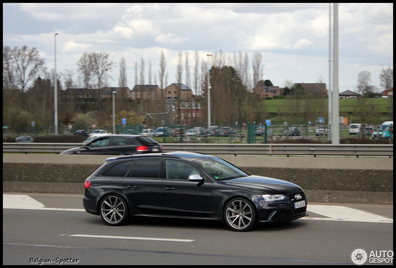 Audi RS4 Avant B8