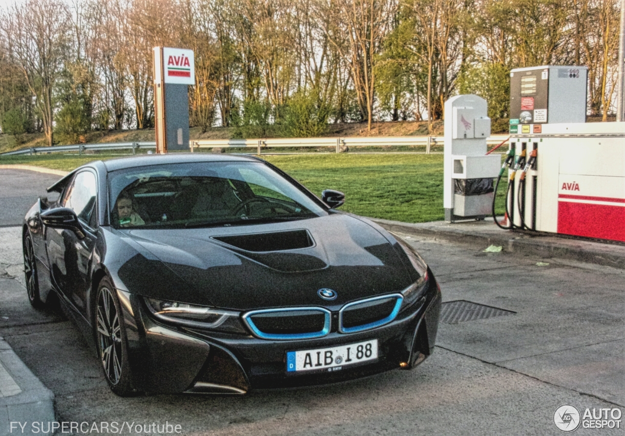 BMW i8