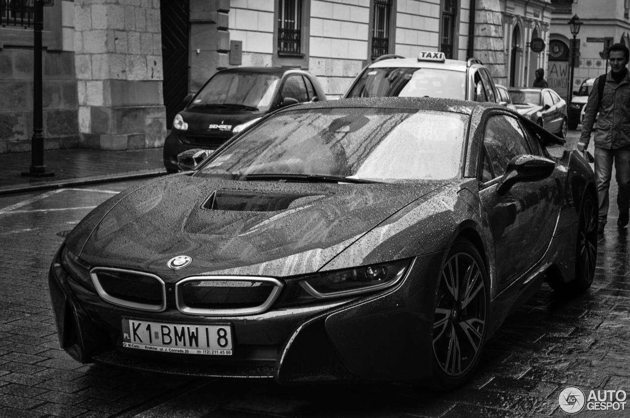 BMW i8