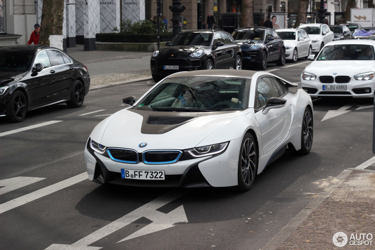 BMW i8