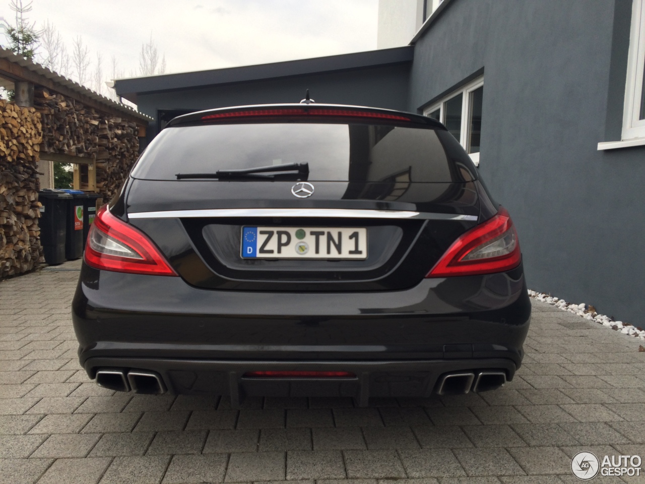 Mercedes-Benz CLS 63 AMG X218 Shooting Brake